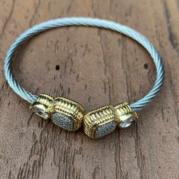 New Designer inspired two toned bracelet - Picture 7 of 7